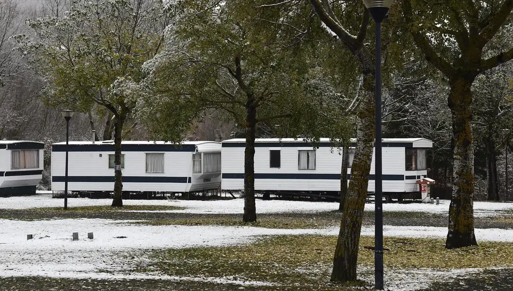Camping La Puerta de la Demanda, en la localidad burgalesa de Villasur de Herreros