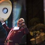 Vicente Fernández durante el concierto en el Zócalo de la Ciudad de México el 14 de Febrero de 2009. (Foto AP/Claudio Cruz(