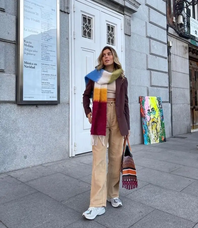 Sara Baceiredo con un outfit muy de los sesenta.