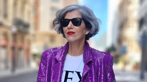 Carmen Gimeno con blazer de lentejuelas de Zara.