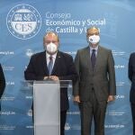 El presidente de las Cortes de Castilla y León, Luis Fuentes, y el del CES, Enrique Cabero, participan en una jornada con motivo del 30 aniversario de la institución
