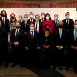 Los galardonados en los III Premios médicos del año de La Razón junto a Andrés Navarro y Francisco Marhuenda