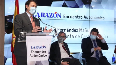 Encuentro autonómico en la razón. Participan los presidentes de la región de Murcia, Fernando López Miras, y de Castilla y León, Alfonso Fernández Mañueco.