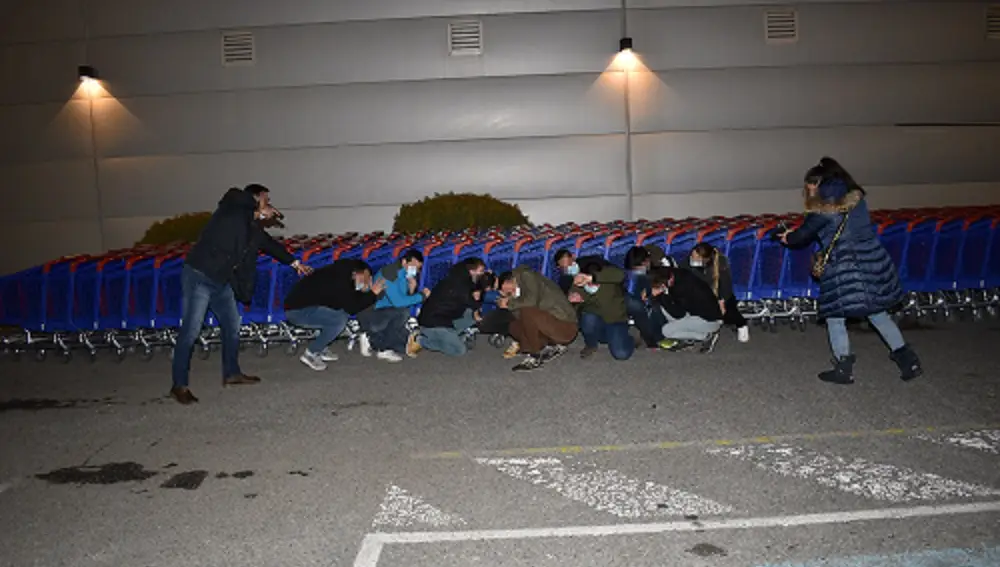 La Policía Nacional realiza un simulacro de incidente crítico en el Centro Comercial Luz de Castilla de Segovia