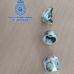 Anillos preparados para ocultar droga en su interior