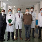Ángel Font, de la Fundación 'la Caixa, el doctor Campistrol, el doctor Fernández Larrea, Joan Gel y los doctores Manel Juan y Julio Delgado