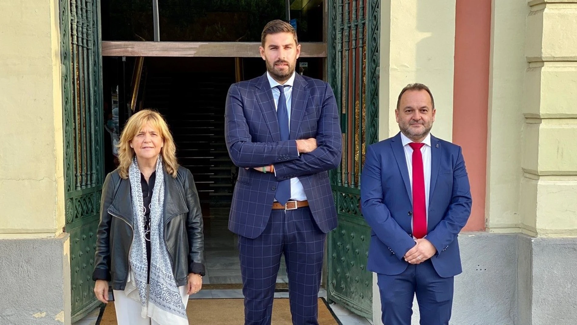 Los tres concejales del grupo municipal de Vox en el Ayuntamiento de Murcia