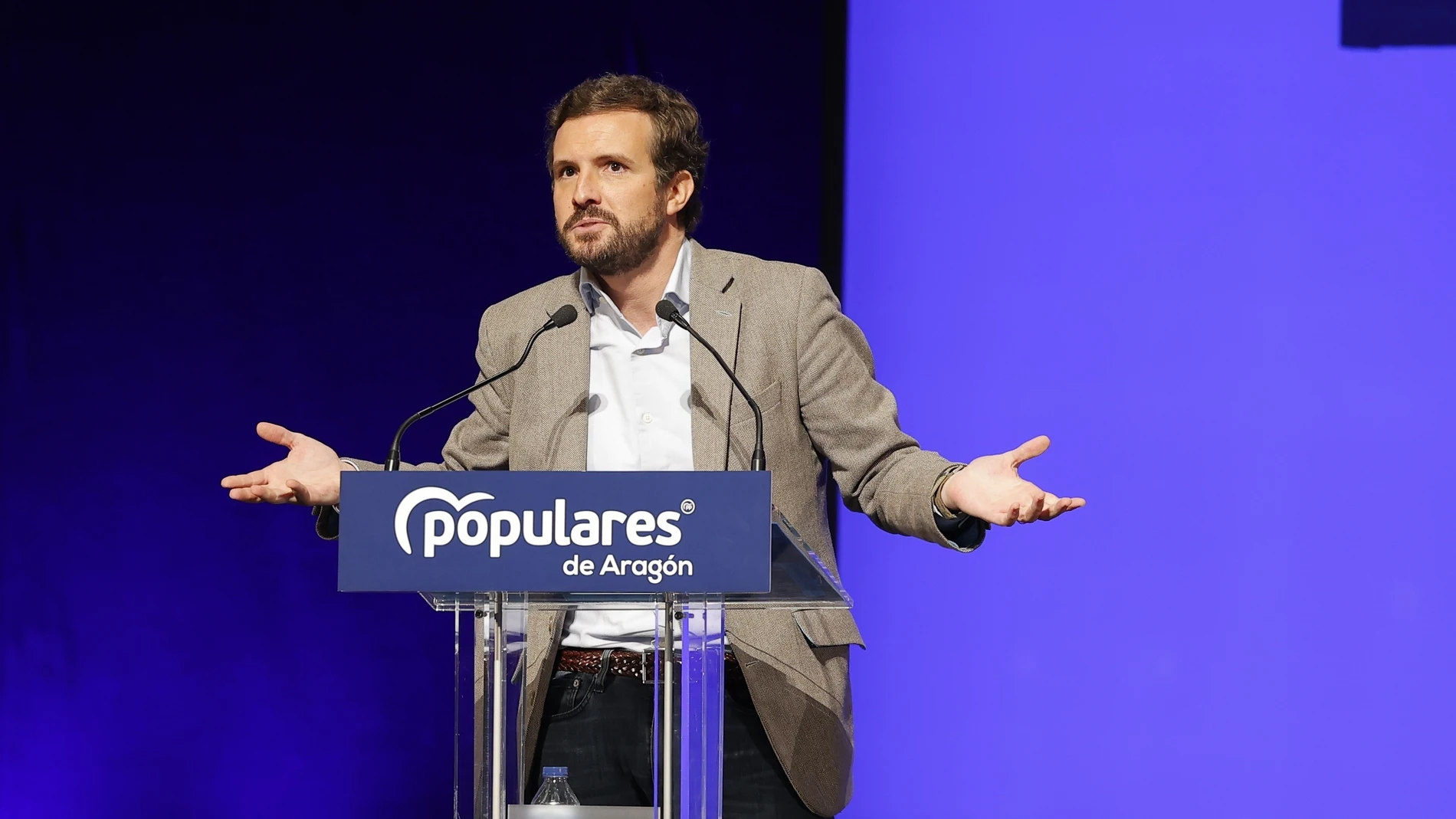 El líder del PP, Pablo Casado, ayer en el congreso popular en Aragón