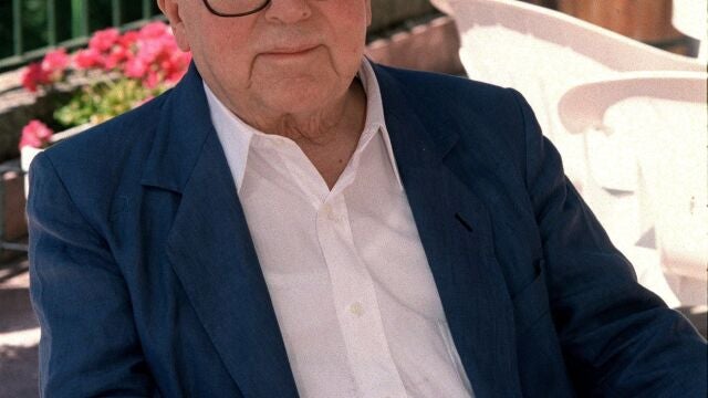 Augusto Monterroso durante una visita a El Escorial