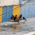 Un grupo de menores fugado de las naves del Tarajal para evitar ser devueltos a Marruecos