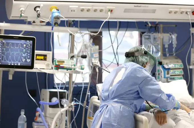 Los sindicatos médicos critican la “grave situación de la asistencia sanitaria” por la covid