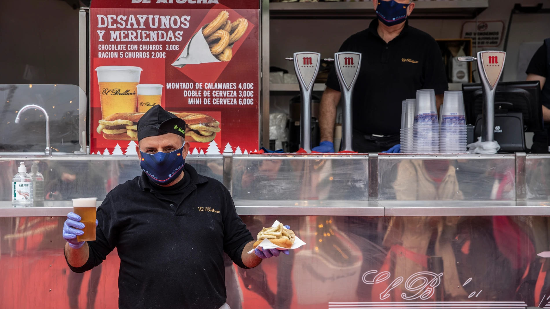 Foodtruck de El Brillante de Atocha, donde no falta el bocata de calamares