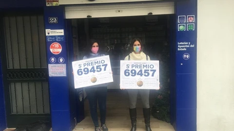 El número 69.457, agraciado con un quinto premio del Sorteo Extraordinario de Lotería de Navidad, dotado con 60.000 euros a la serie, se ha vendido íntegramente en San Pedro Alcántara en Marbella (Málaga). EUROPA PRESS
