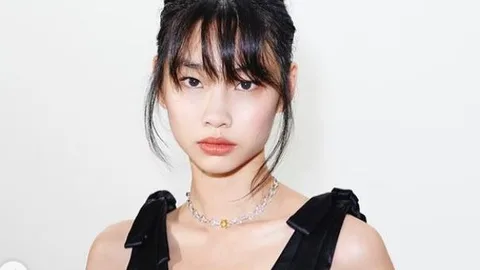 Hoyeon Yung, en redes sociales
