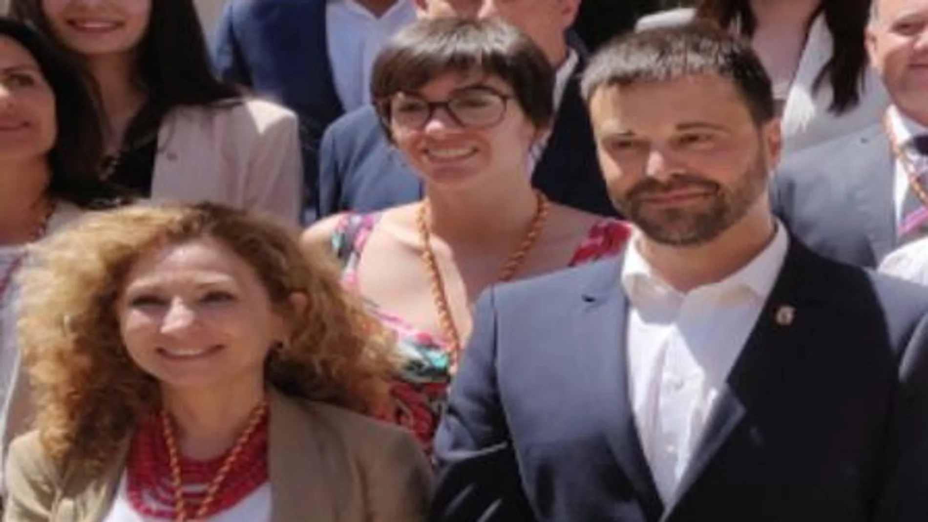 La concejala de Vinaròs, Ana Fibla, junto al alcalde socialista, Guillem Alsina