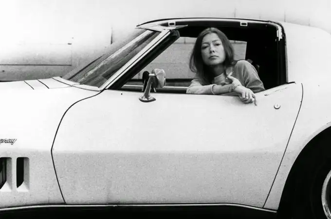 Joan Didion, memorias de la chica de la Coca-Cola fría