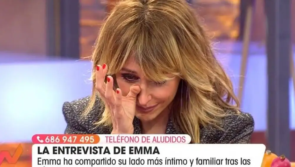 Emma García se rompe en 'Viva la vida'