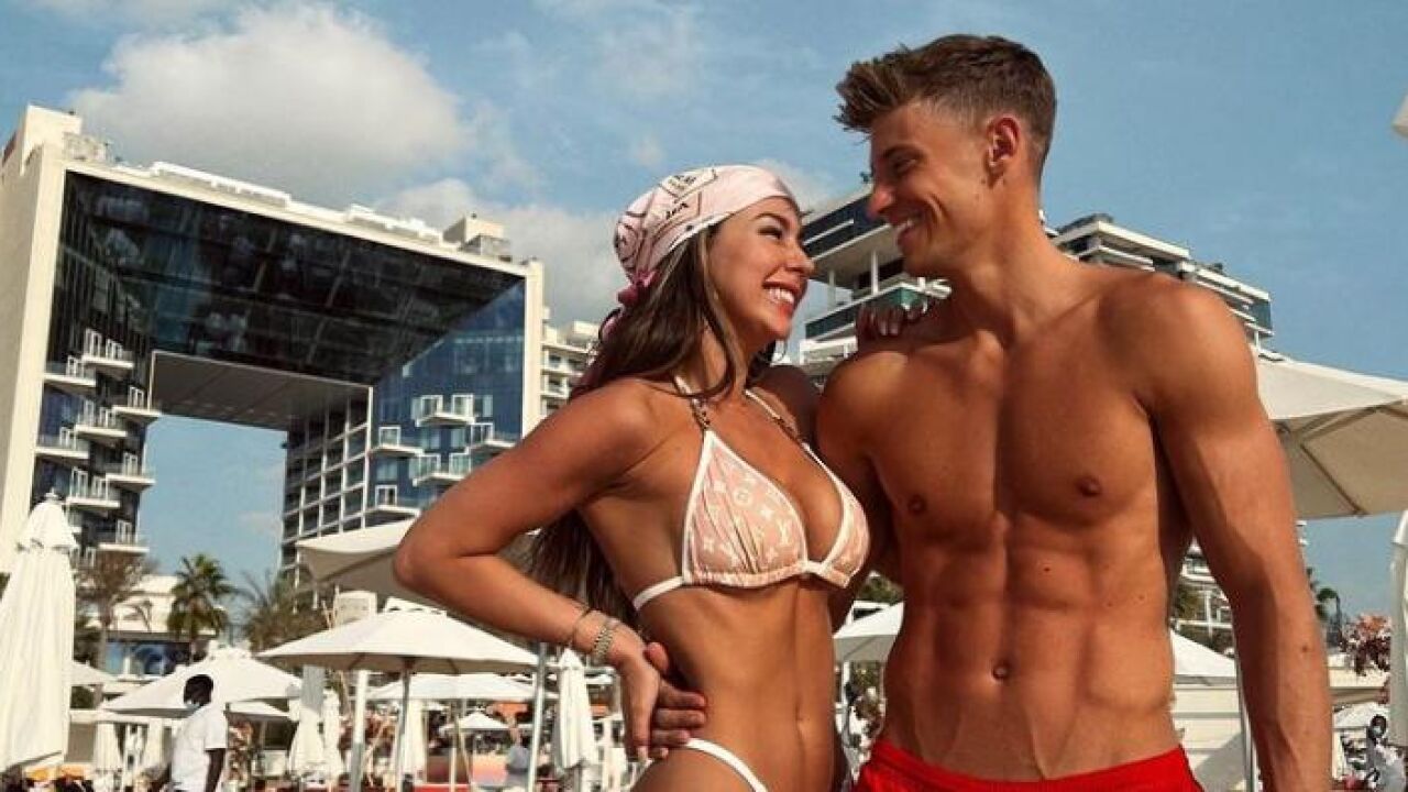 Marcos Llorente presume del culo de su novia