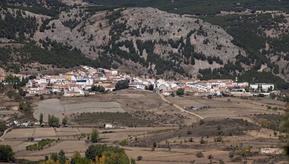 n total son quince actores, entre monjes, monjas y narradora, que van vestidos con los hábitos originales del siglo XV prestados por las carmelitas de Beas de Segura (Jaén) y los monjes de Caravaca de la Cruz (Murcia). EFE/José Manuel Pedrosa