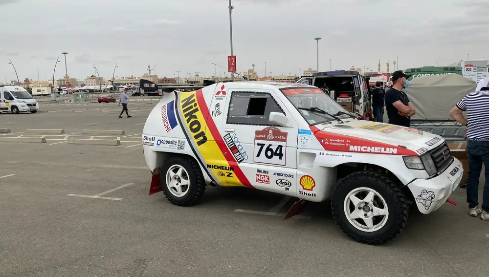 Mitsubishi Pajero, un verdadero clásico de ediciones anteriores del Dakar.