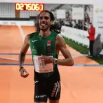 Mohamed Katir celebra la victoria en la San Silvestre Vallecana