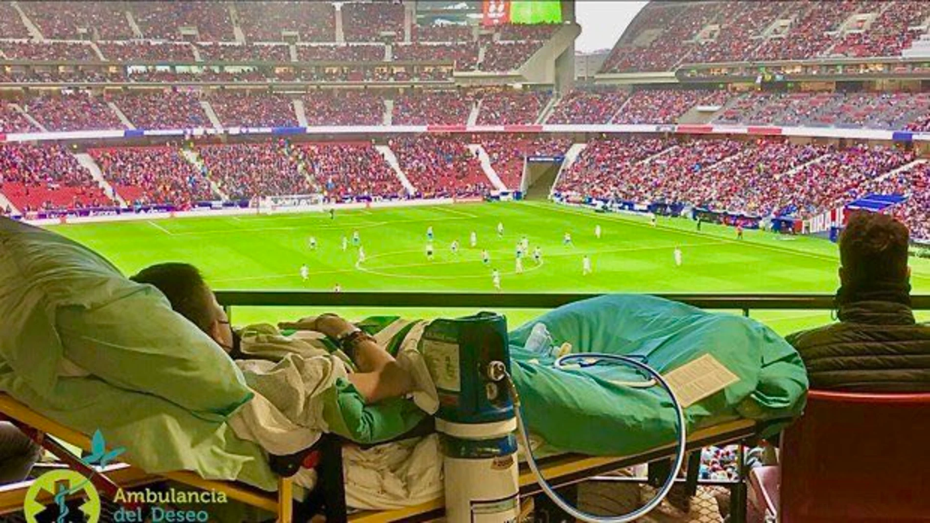 Miguel Toral, desde su cama, viendo al Betis en el Metropolitano