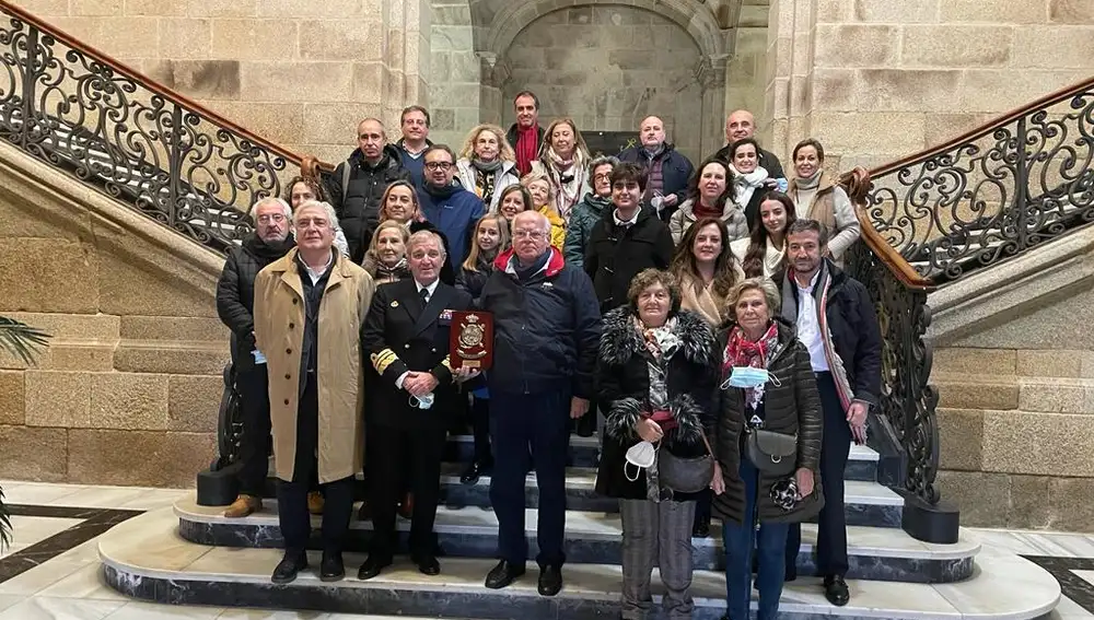 Los Caballeros Cubicularios visitan la Base Naval del Ferrol