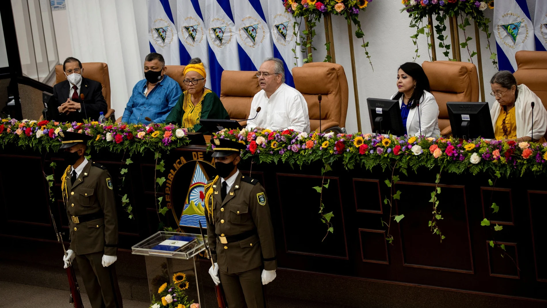 Deputies of new parliament, participate in the inaugural ceremony of the National Assembly, ahead of Nicaragua President Daniel Ortega's swearing-in ceremony after being re-elected for a fourth consecutive term, at the National Assambly building in Managua, Nicaragua January 9, 2022. REUTERS/Stringer NO RESALES. NO ARCHIVES
