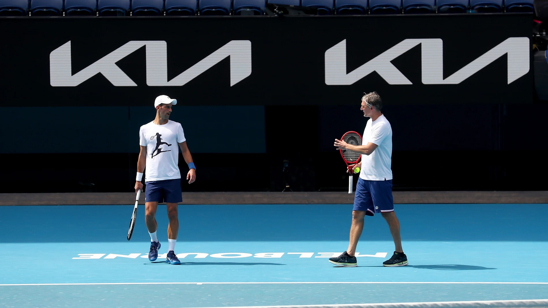 Novak Djokovic, con su entrenador Goran Ivanisevic, en Australia