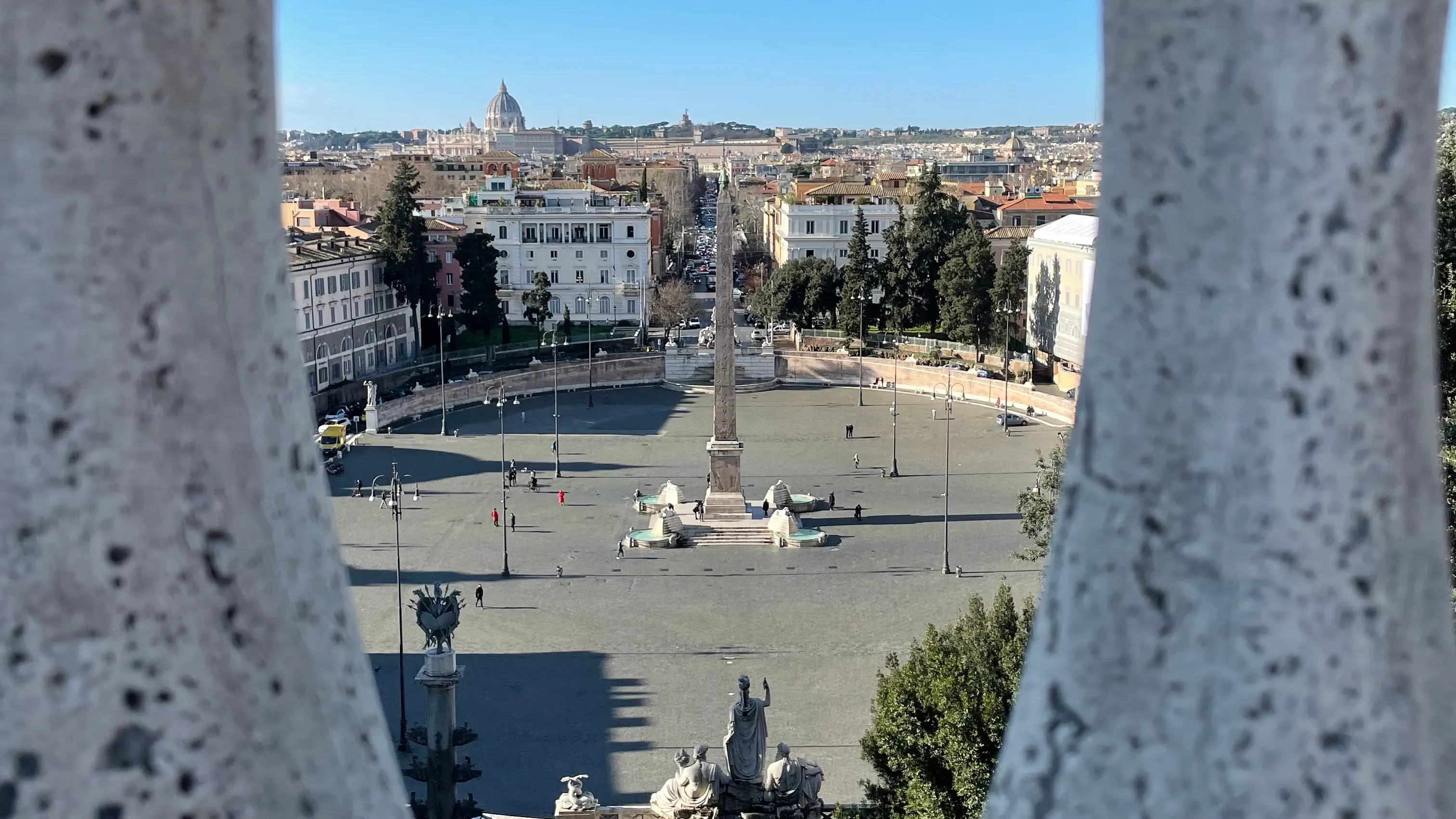 Plaza del Pueblo (Piazza del Popolo)