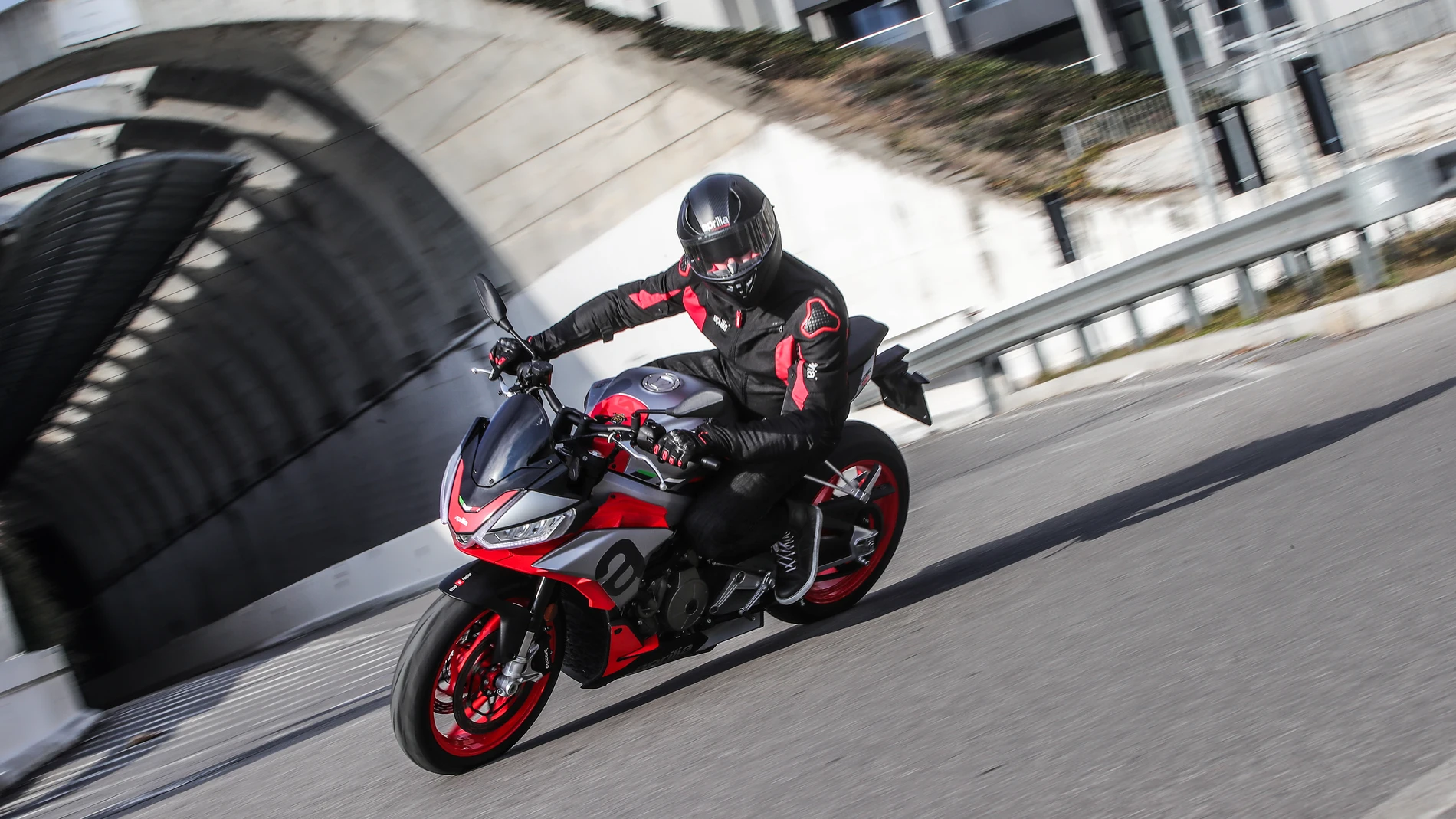 Aprilia Tuono