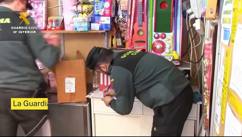 La Guardia Civil requisó unos 800.000 artículos pirotécnicos en Navidad