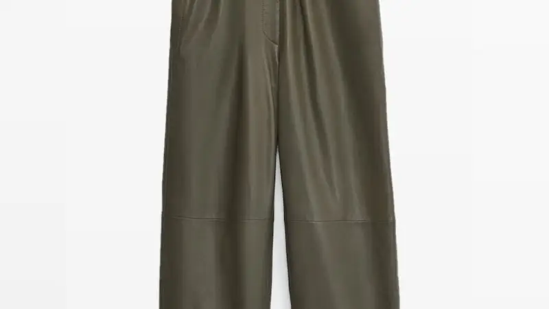 Pantalón piel napa jogging fit, de Massimo Dutti