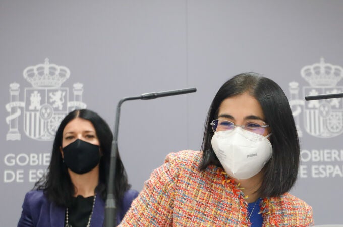 La ministra de Sanidad, Carolina Darias, y la secretaria de Estado de Sanidad, Silvia Calzón, han anunciado la regulación de los test de autodiagnóstico de infección por SARS-CoV-2