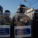 Los Mossos en un desalojo reciente de una nave okupada