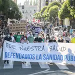 Manifestación en defensa del sistema público sanitario organizada por la Plataforma Social en Defensa de la Sanidad Pública de León, a 13 de enero de 2022