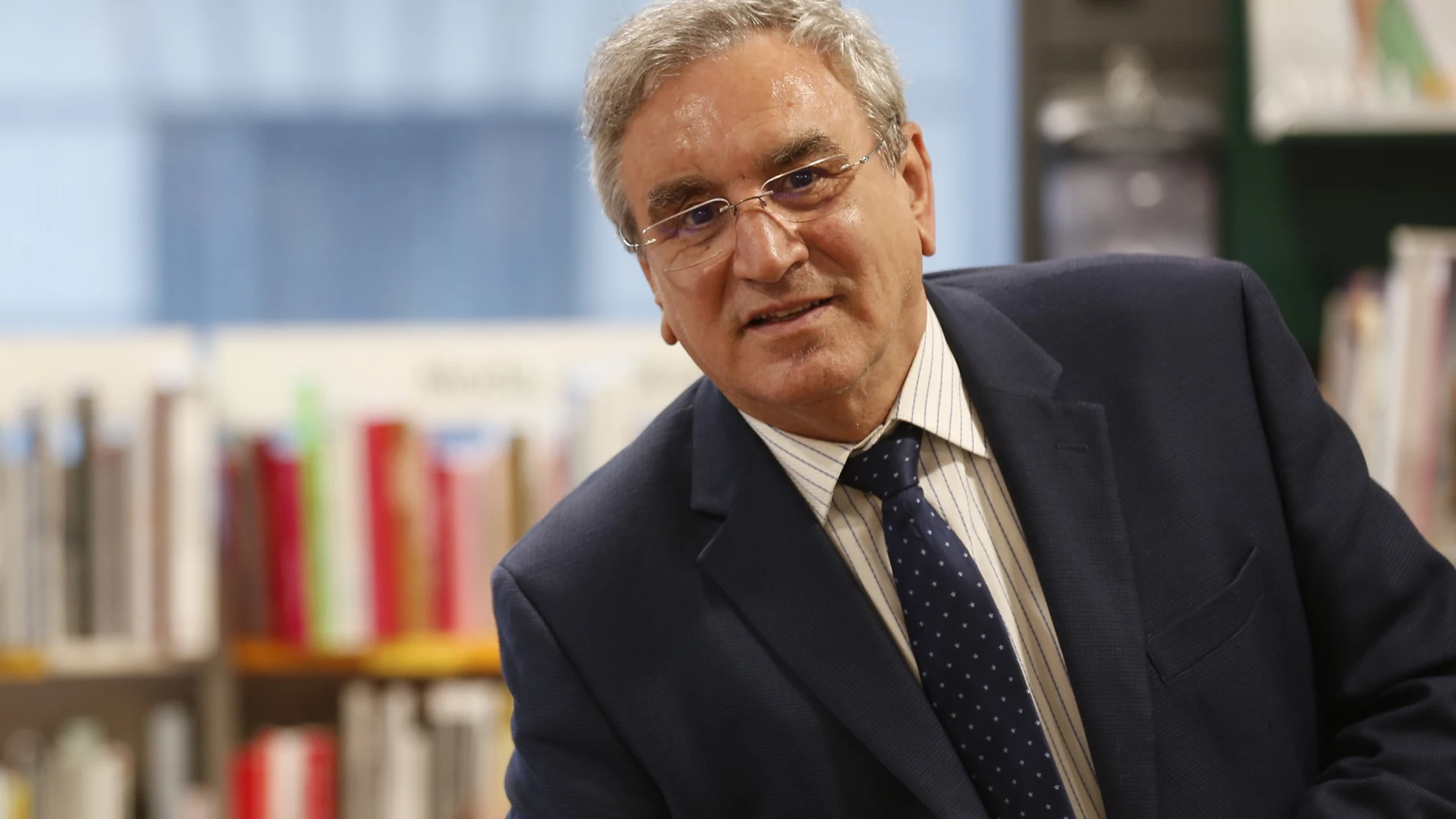 El profesor, escritor y crítico literario José Antonio Gurpegui publica su segunda novela