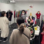 Importadores japoneses en el Showroom de moda flamenca