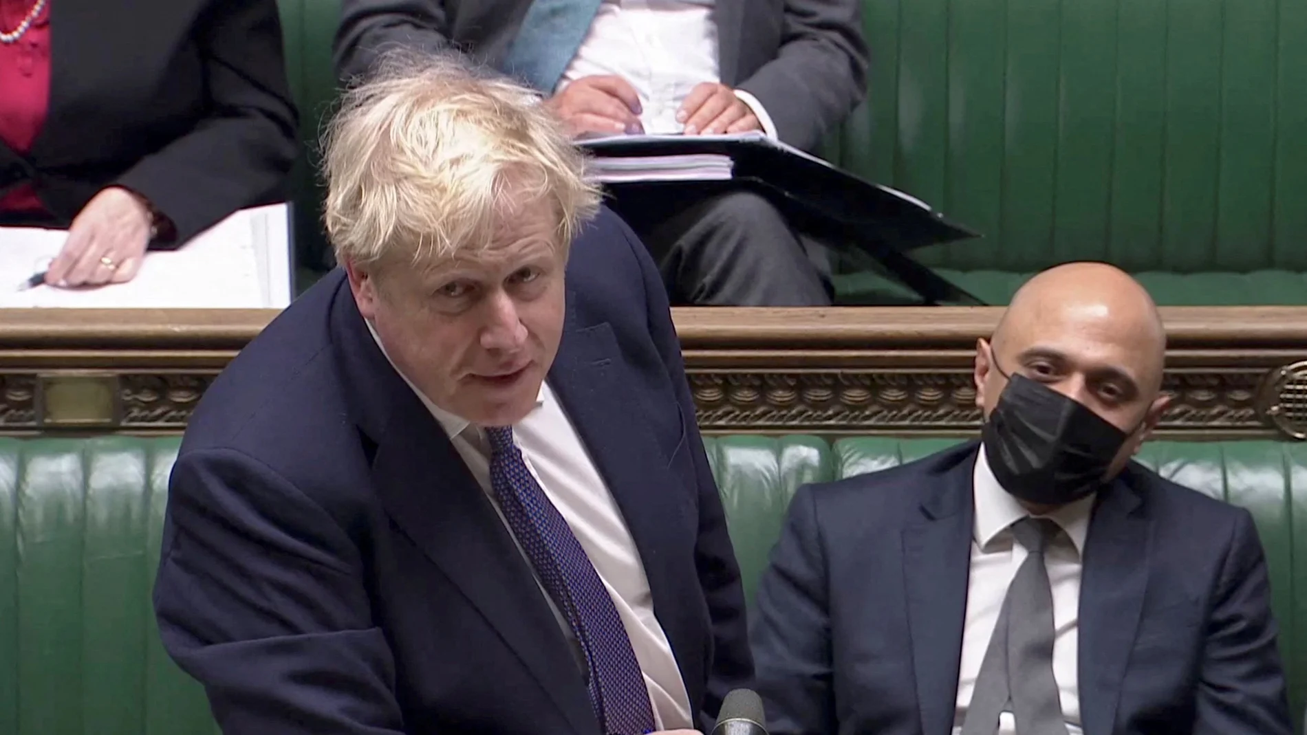 Boris Johnson comparece en el parlamento británico