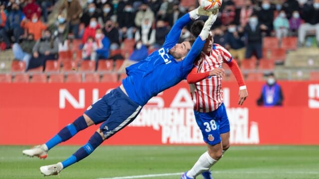 Luca Zidane con el Rayo Vallecano. EFE/David Borrat
