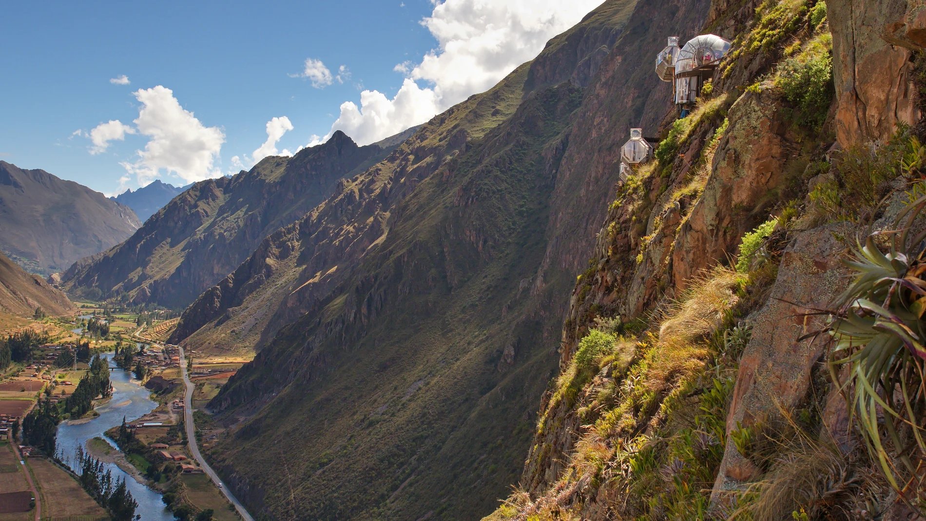 Skylodge Adventure Suites de Perú. Dreamstime