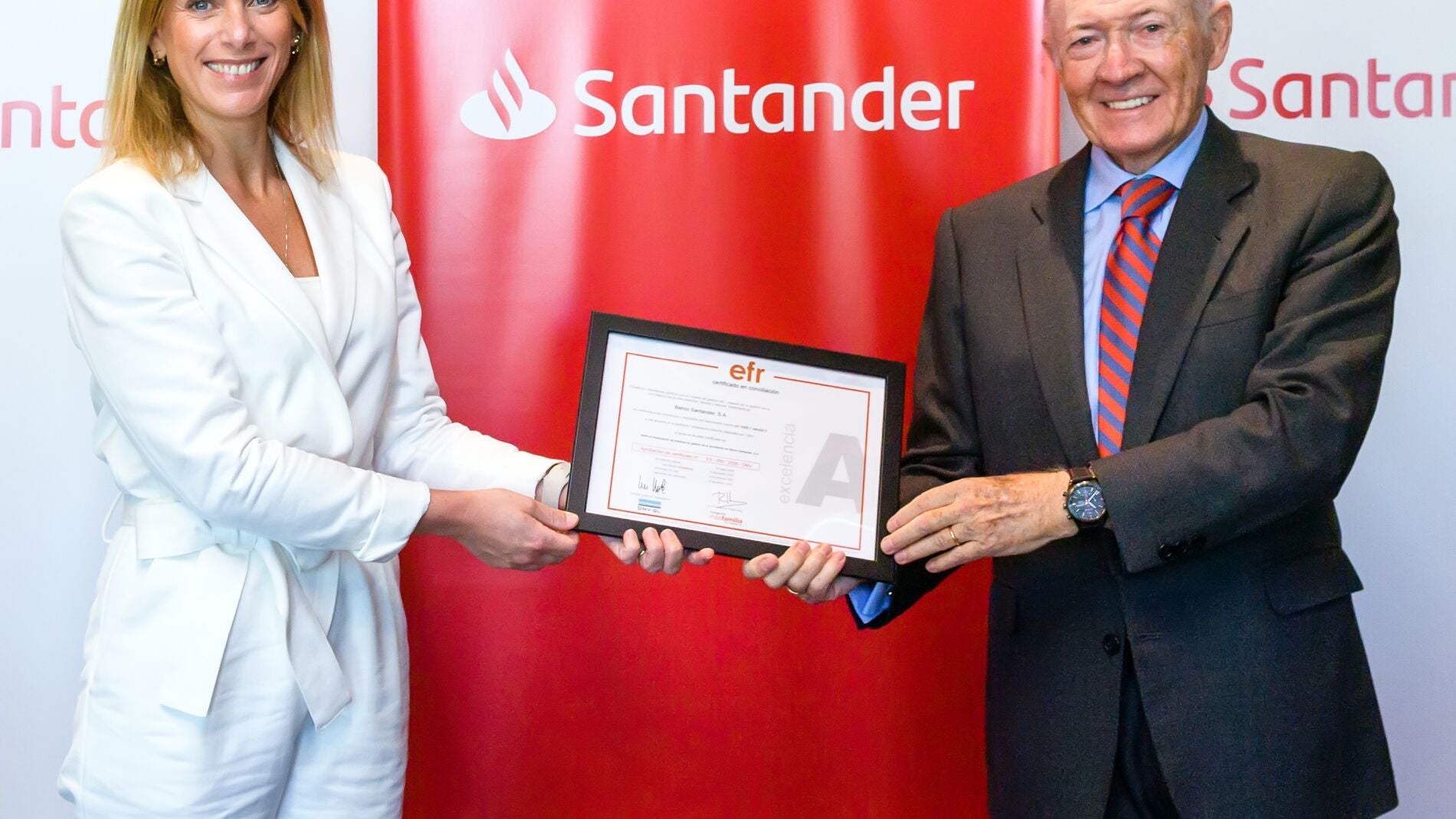 Santander Lanza La Cuarta Edición Del Programa De Becas Santander Erasmus