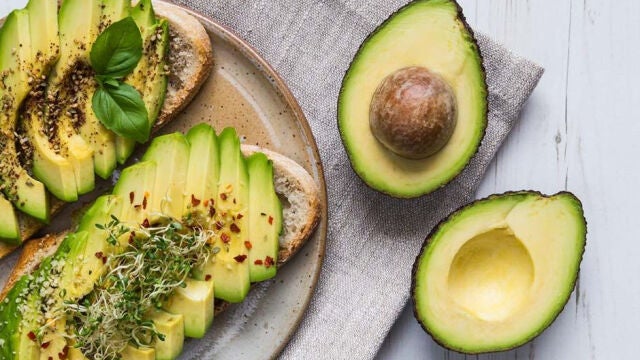 Cómo un aguacate al día puede reducir tu grasa visceral y abdominal