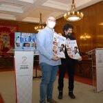 El vicepresidente de la Diputación de Zamora, Jesús María Prada Saavedra, y el ilusionista zamorano Miguel de Lucas presentan el congreso ‘Ahora Ilusión'