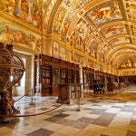 El interior de la Biblioteca del Monasterio del Escorial, uno de tantos ejemplos de obras del Renacimiento