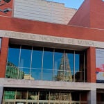 La fachada del Auditorio Nacional con la nueva tilde en "Música"