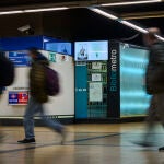 La Comunidad de Madrid acerca la literatura a los viajeros de metro con bibliotecas públicas en estaciones.