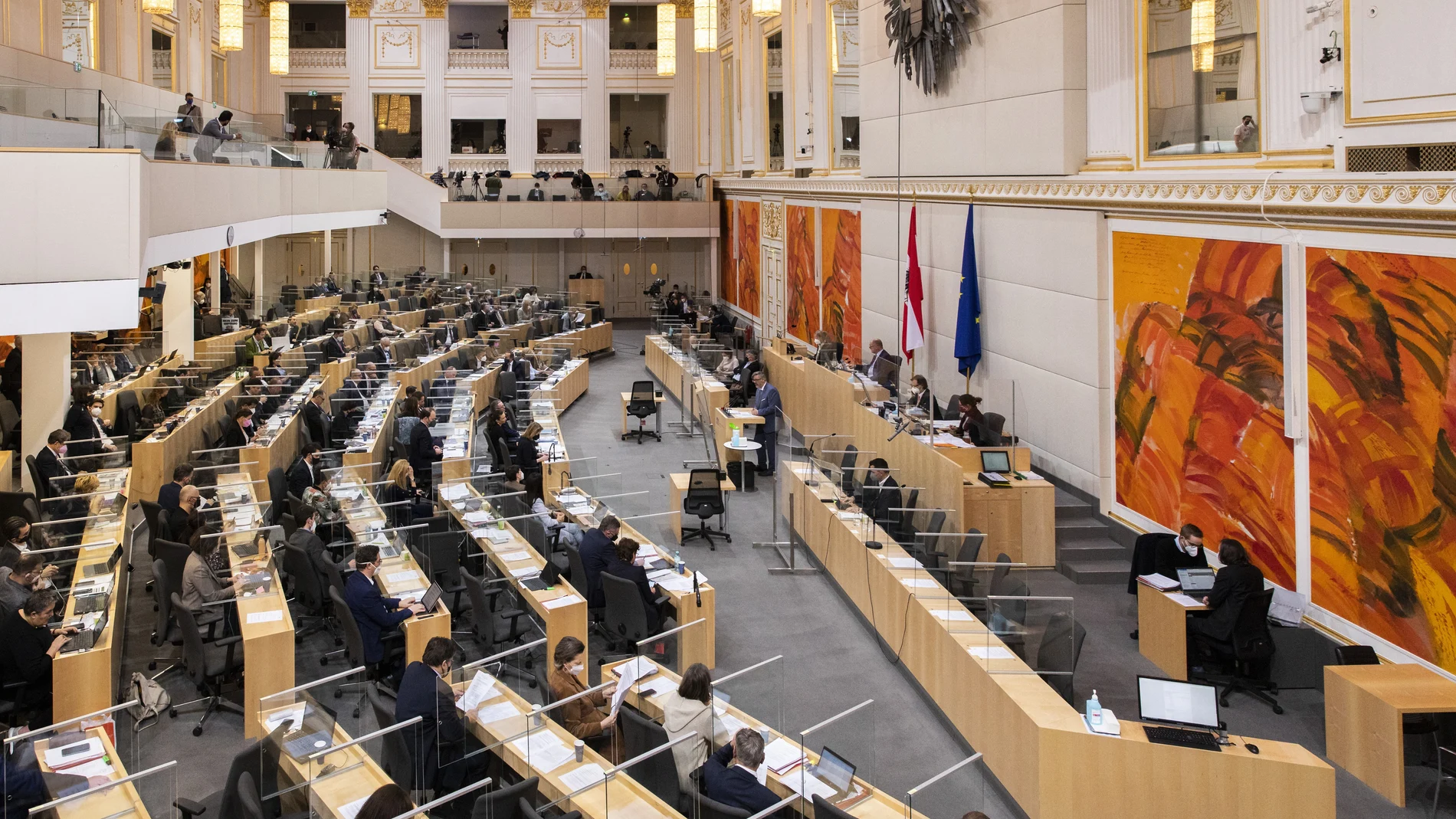 Solo la extrema derecha austriaca votó en contra de la vacuna obligatoria en la votación parlamentaria de este jueves