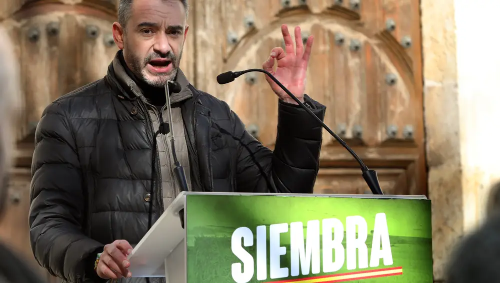 El cabeza de lista por Palencia por Vox, David Hierro, durante su intervención