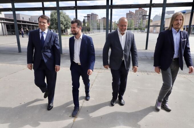 Mañueco, Tudanca, Igea y Fernández antes de uno de los dos debates que se celebraron en las pasadas elecciones de 2019